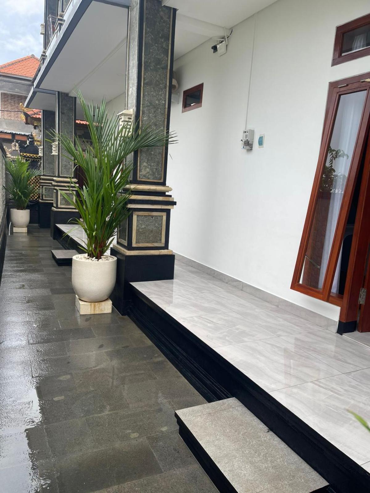 מלון קוטה לומבוק Shin In Bali מראה חיצוני תמונה