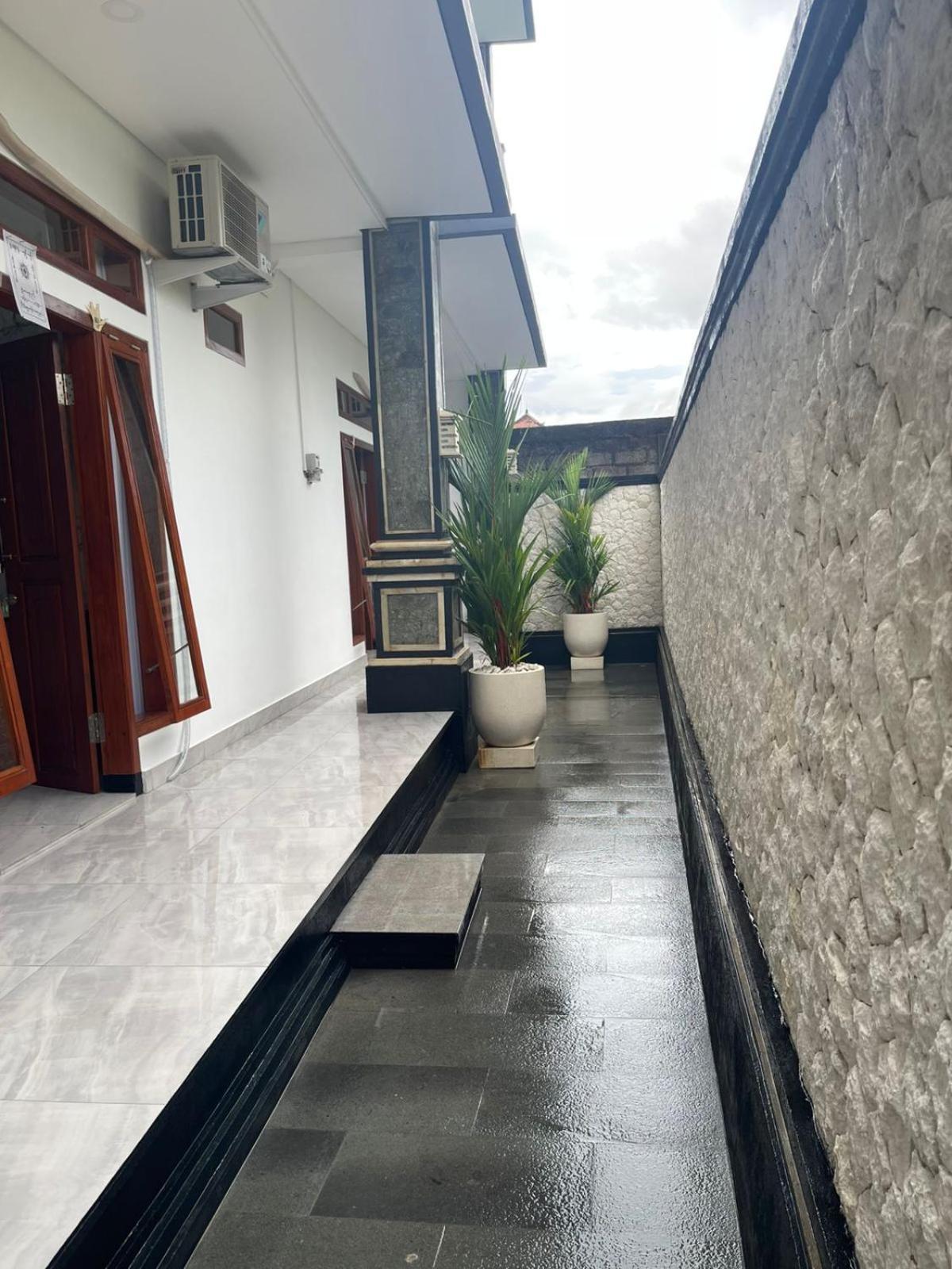 מלון קוטה לומבוק Shin In Bali מראה חיצוני תמונה